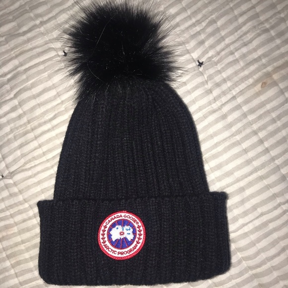 Canada Goose Accessories - Canada goose hat